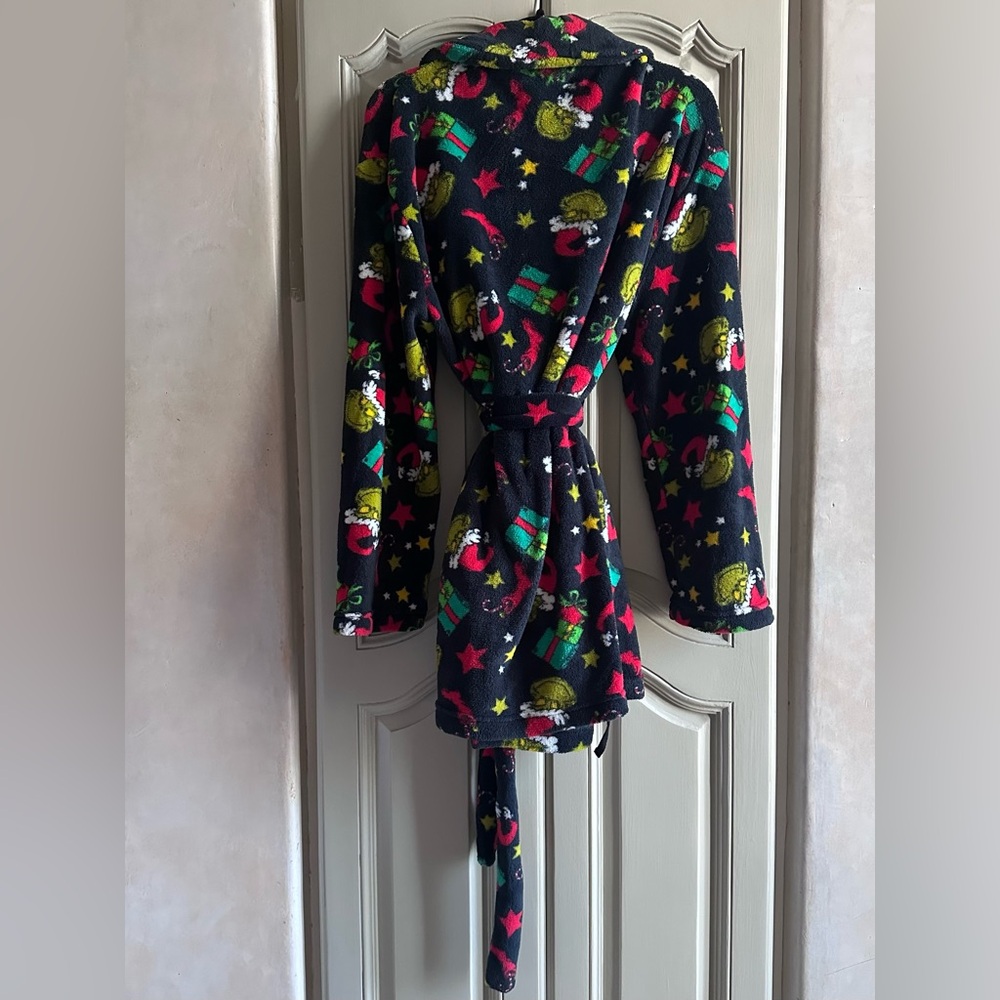 Short Grinch Robe - Picture 5 of 7